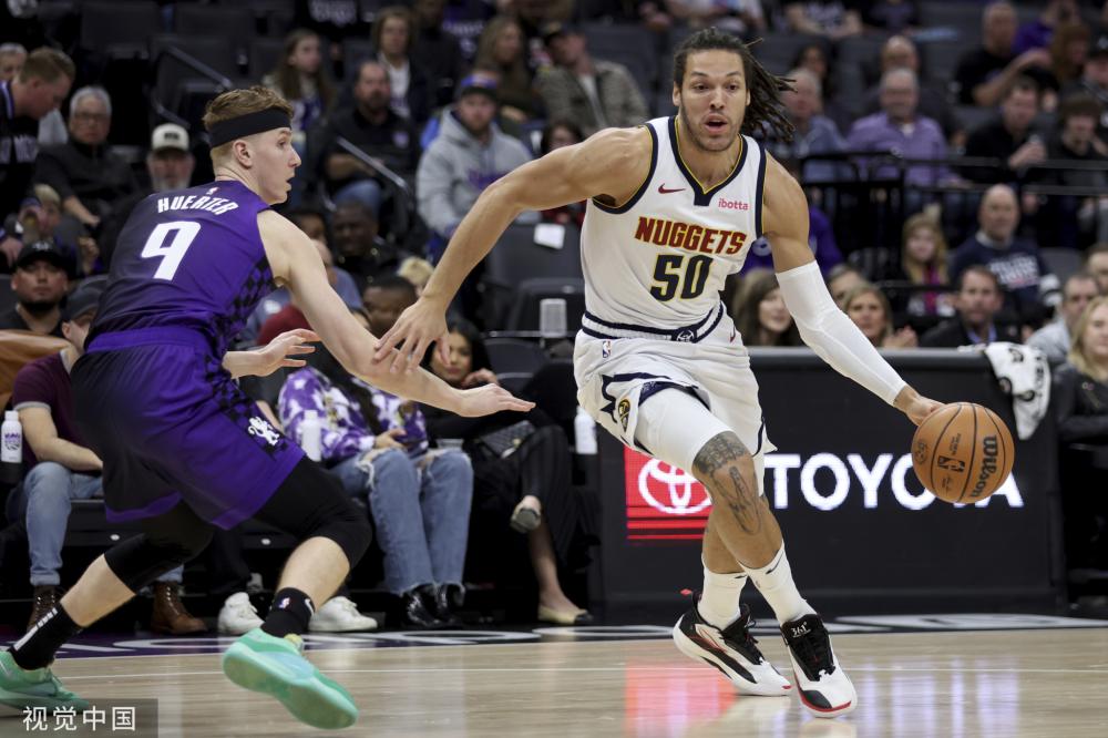 胡桑诺夫的 胡桑诺夫的