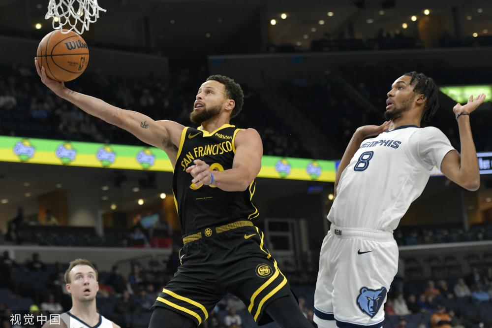 在梅西缺席 在梅西缺席